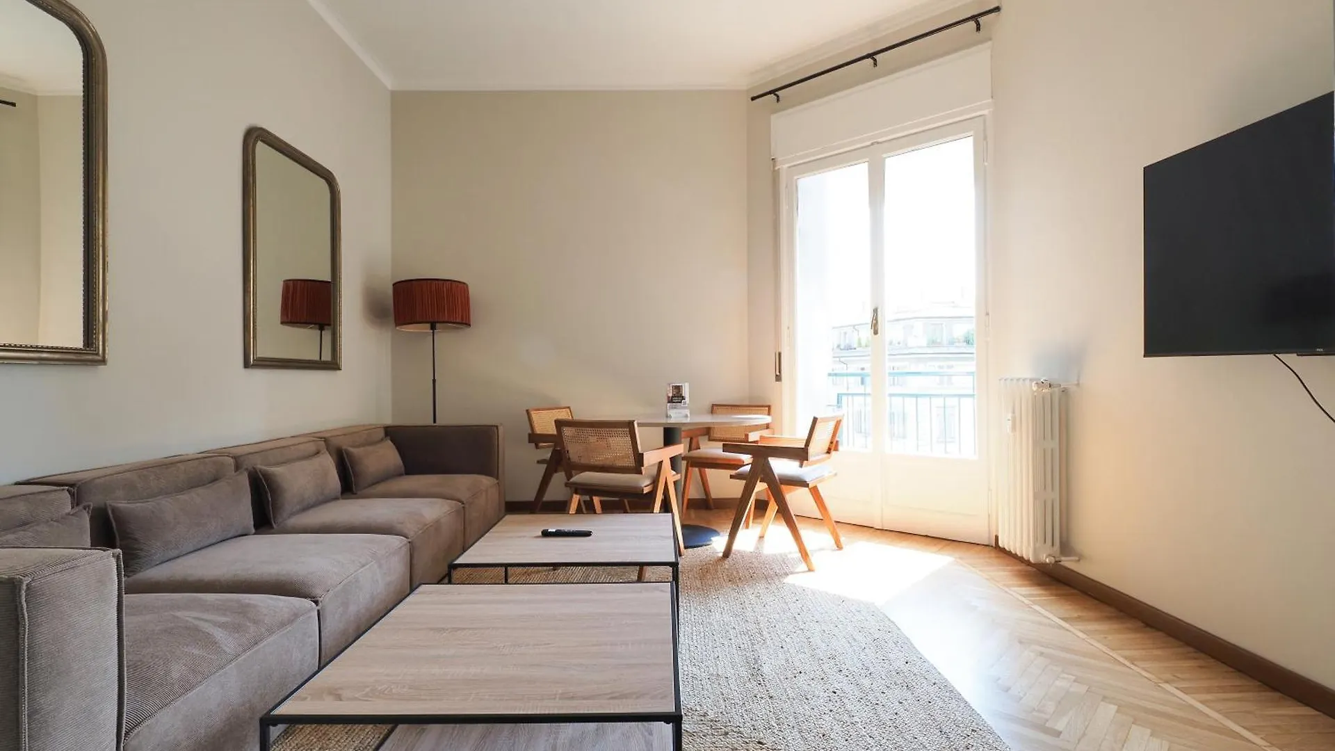 Elegant Moscova Apt Милан
