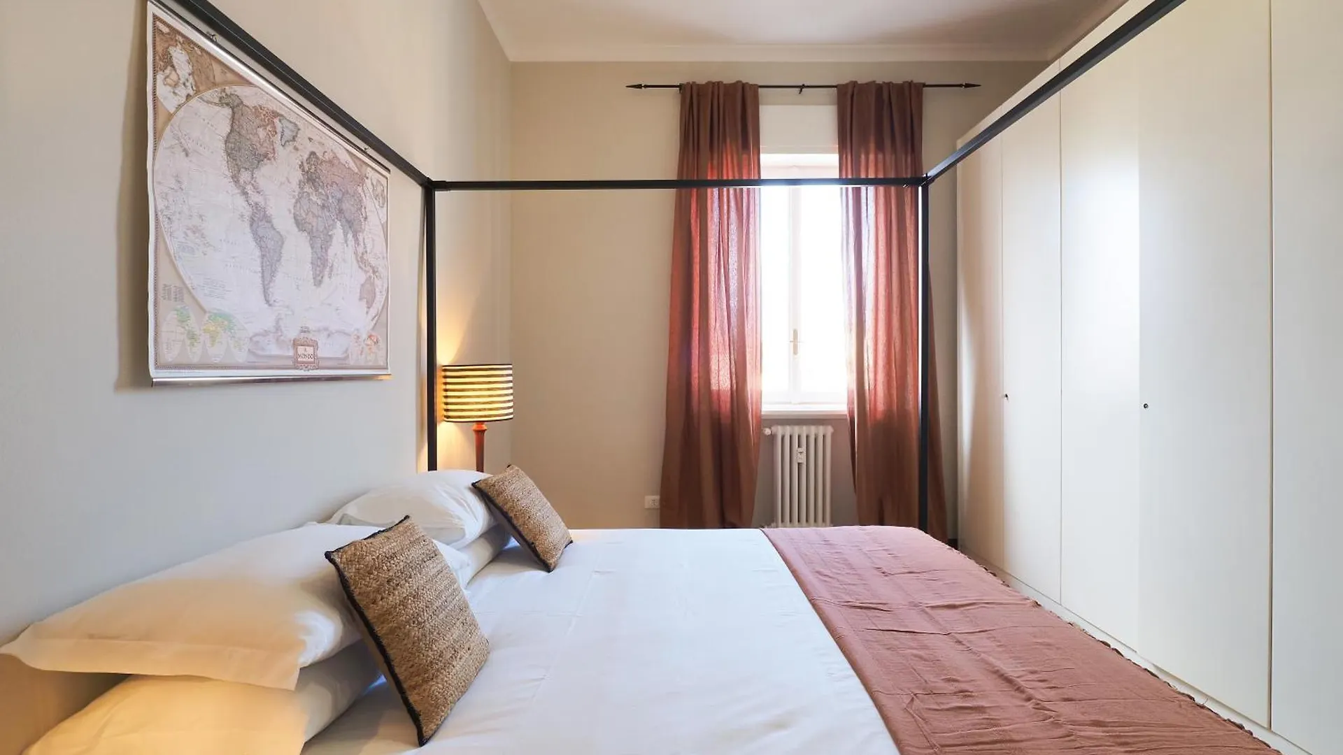 Elegant Moscova Apt Милан Апартаменты