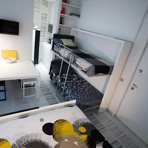  Apartamento Stylish Mini In The Heart Of Milano